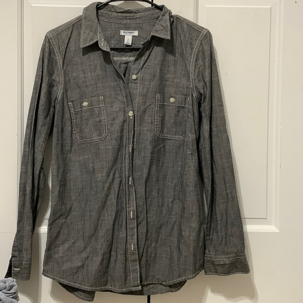 Old navy button up shirt